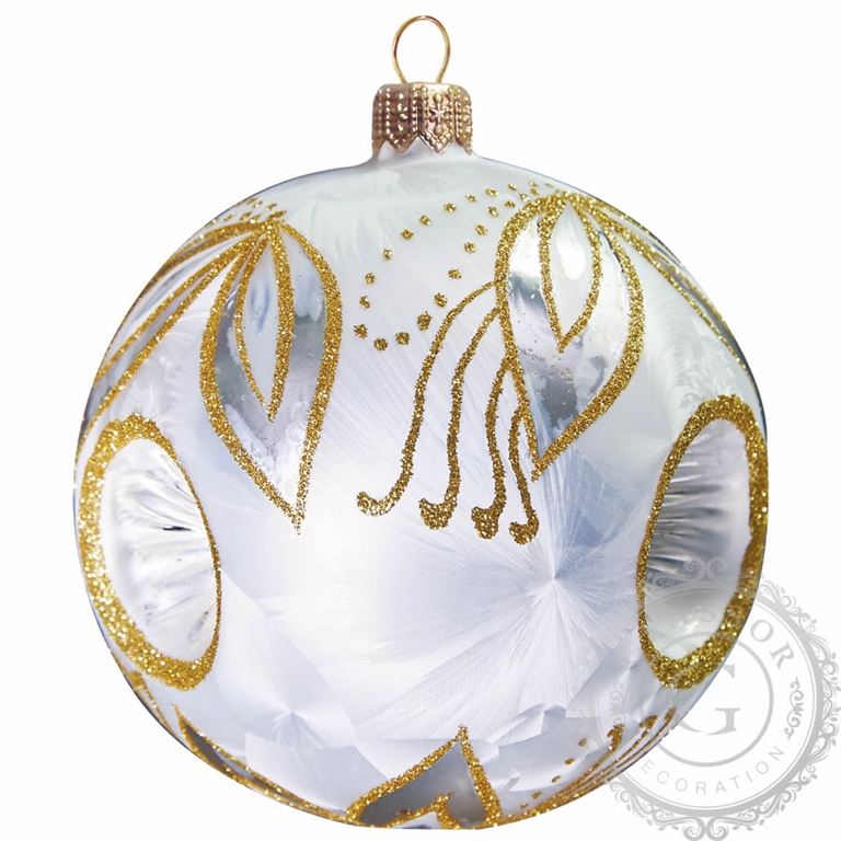 Vánoční dekorace - koule píchaná v bílém mrazolaku