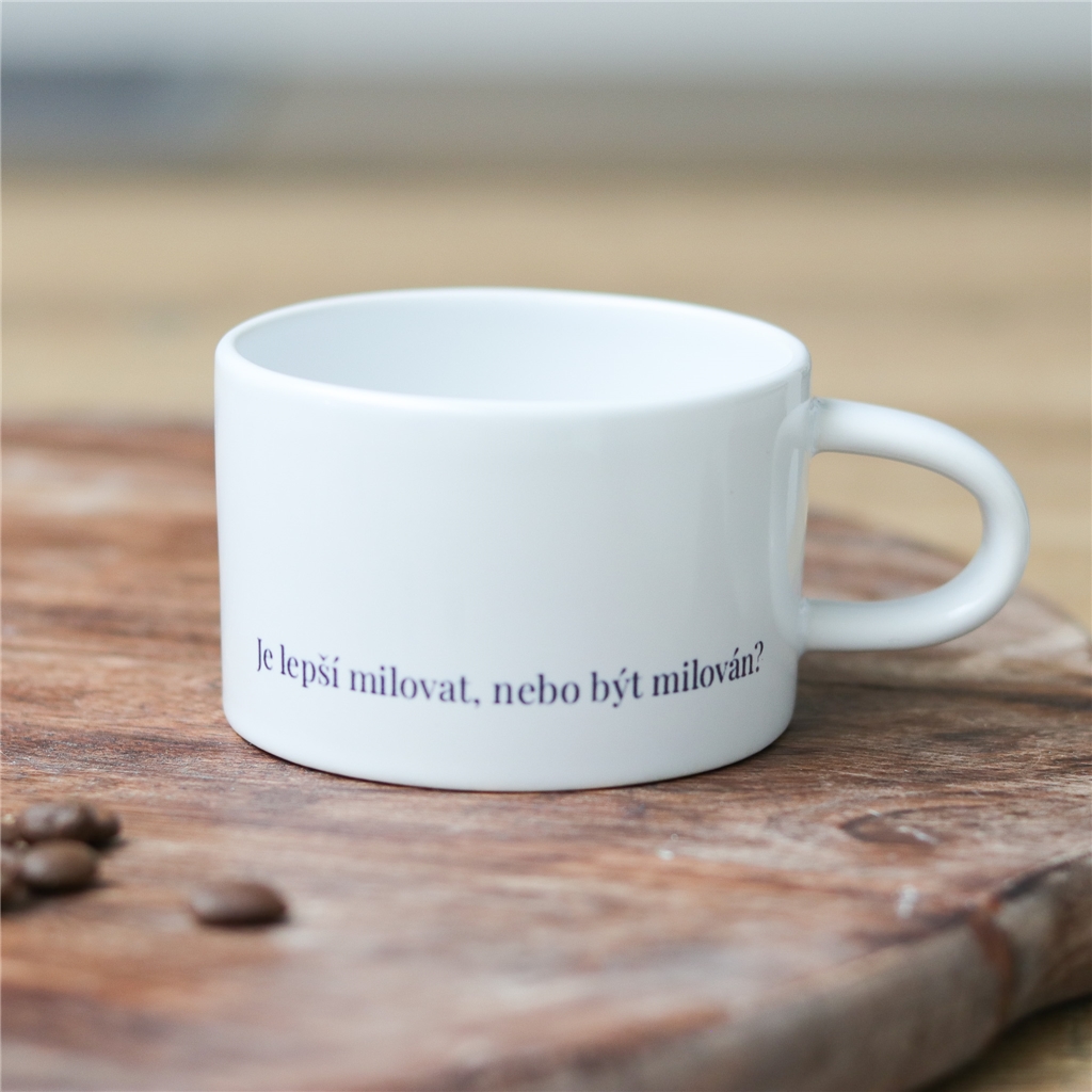 Nadační hrneček Be Charity " Je lepší milovat, nebo být milován"?