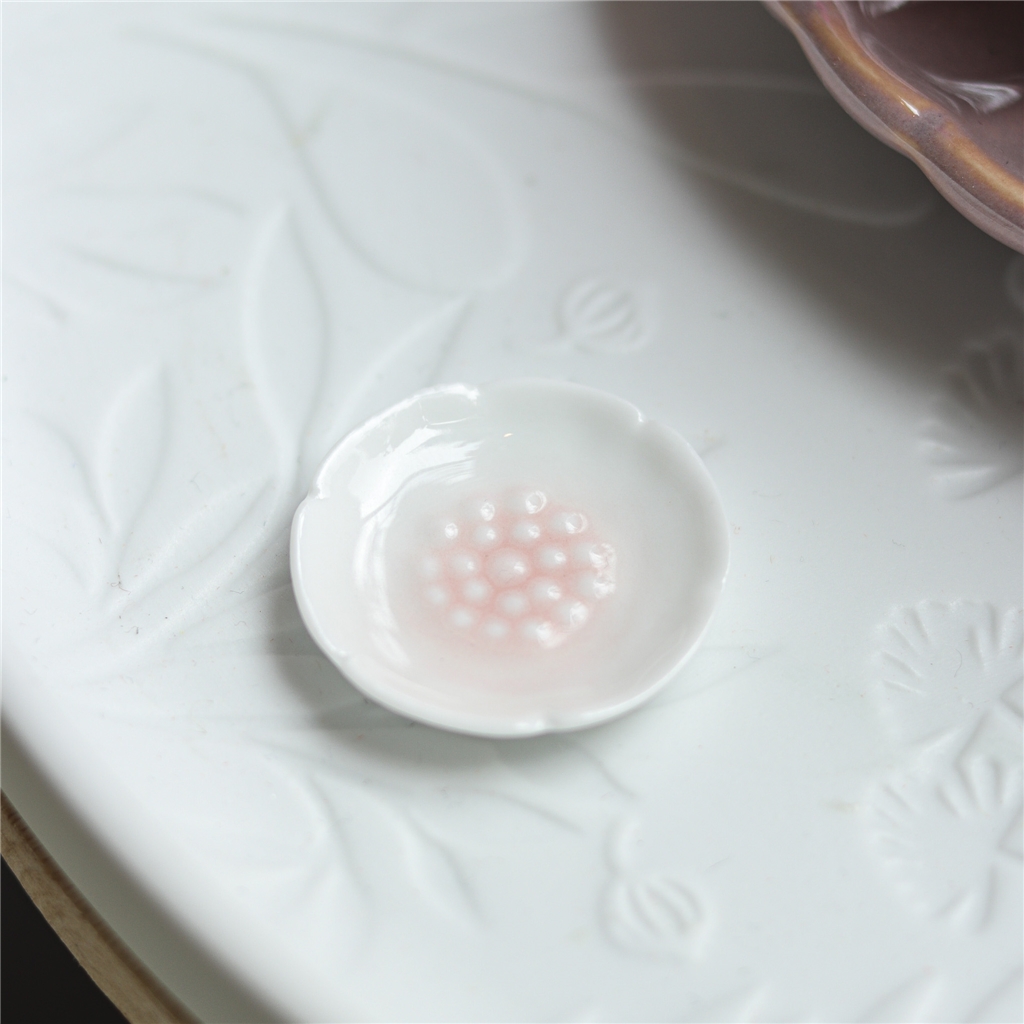 Porcelánový tanier kvet sakury